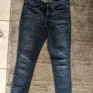 Skinny blue jeans